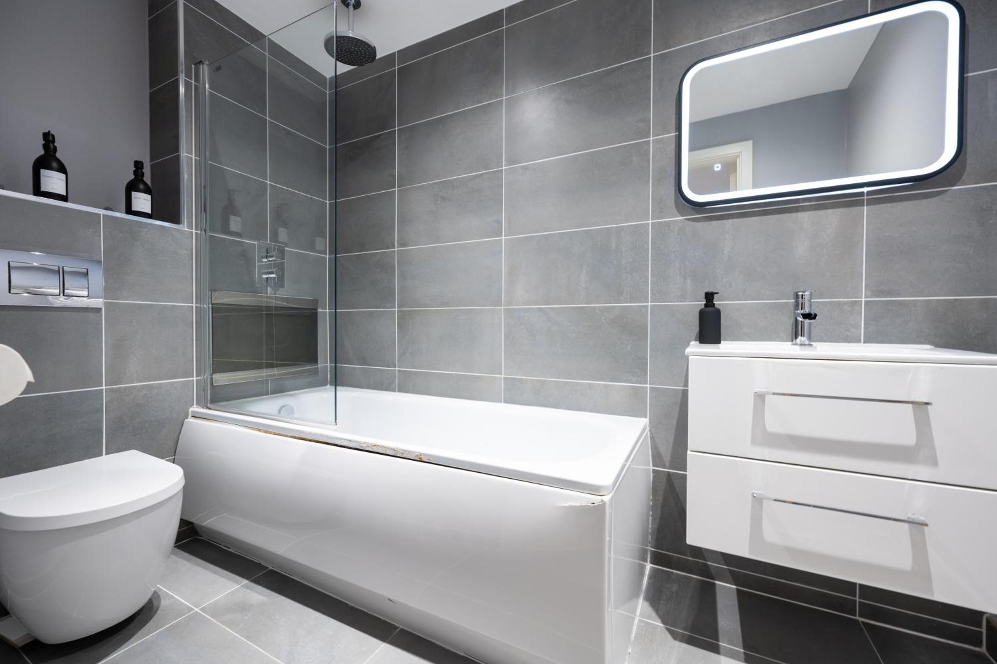 Luxury Apartment By Ocean Village Marina Southampton Luaran gambar